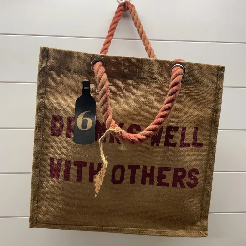 Drinks Well With Others Jute Burlap 6 Bottle Wine Tote Bag Rope Handles NEW